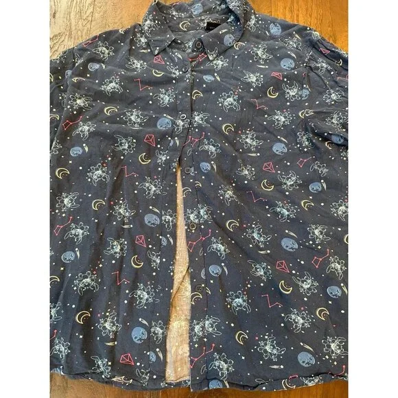 Disney Lilo &‎ Stitch Cosmic Stitch Woven Button shirt - Picture 2 of 3